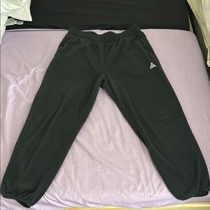 WOMENS NIKE ACG POLARTEC WOLF TREE FLEECE SWEATS PANTS